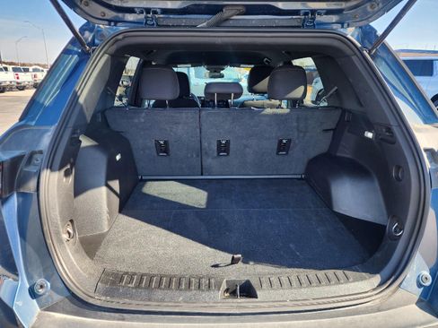 Used 2025 Chevrolet Equinox LT image 14