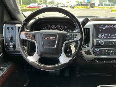 Used 2017 GMC Sierra 2500 SLT AWD/4WD image 18