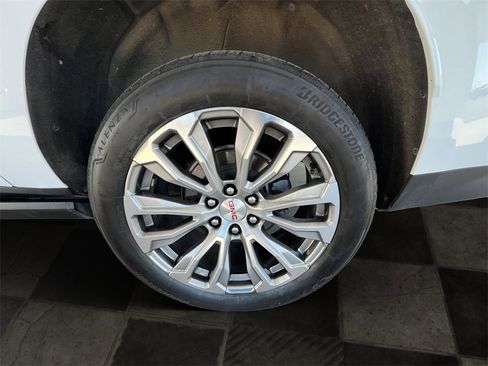 Used 2021 GMC Yukon XL Denali w/ Denali Ultimate Package image 10