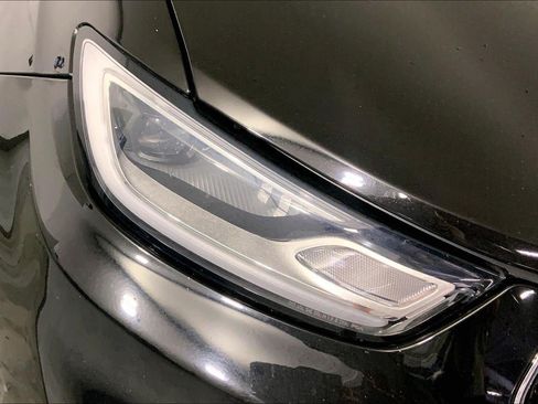 Used 2024 Chrysler Pacifica Touring-L FWD image 27
