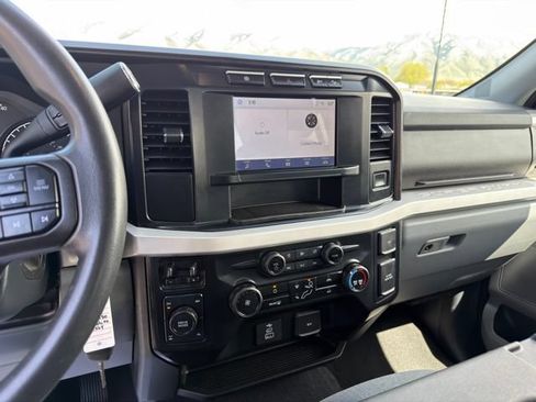 Used 2024 Ford F250 XLT w/ FX4 Off-Road Package AWD/4WD image 18