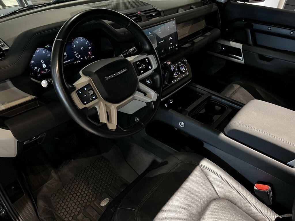 Used 2023 Land Rover Defender 130 SE AWD/4WD image 9