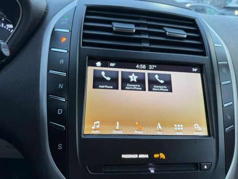 Used 2019 Lincoln MKC Reserve image 18