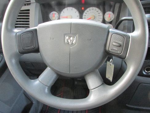 Used 2008 Dodge Ram 1500 Truck ST image 12