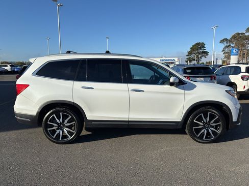 Used 2020 Honda Pilot Touring image 2