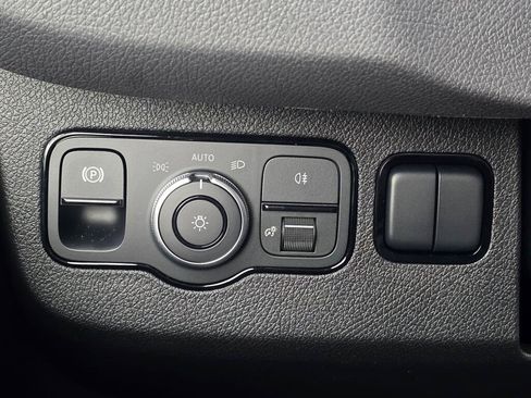 New 2025 Mercedes-Benz eSprinter 170 Cargo image 34