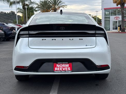 New 2026 Toyota Prius Plug-In Hybrid image 10