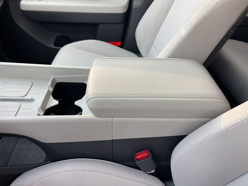 Certified 2026 Hyundai Santa Fe SE image 13