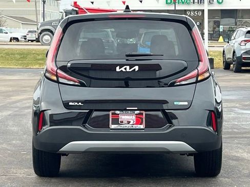 Certified 2023 Kia Soul EX image 11