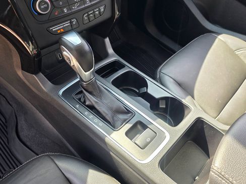 Used 2018 Ford Escape Titanium image 8