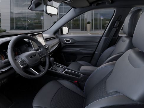 New 2025 Jeep Compass Latitude w/ Altitude Special Edition image 48