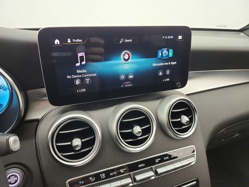 Used 2021 Mercedes-Benz GLC 300 image 10