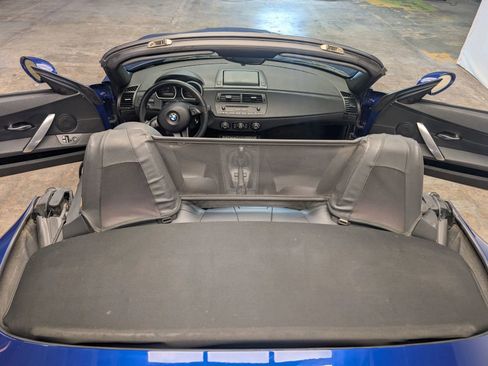 Used 2006 BMW M Roadster RWD image 28