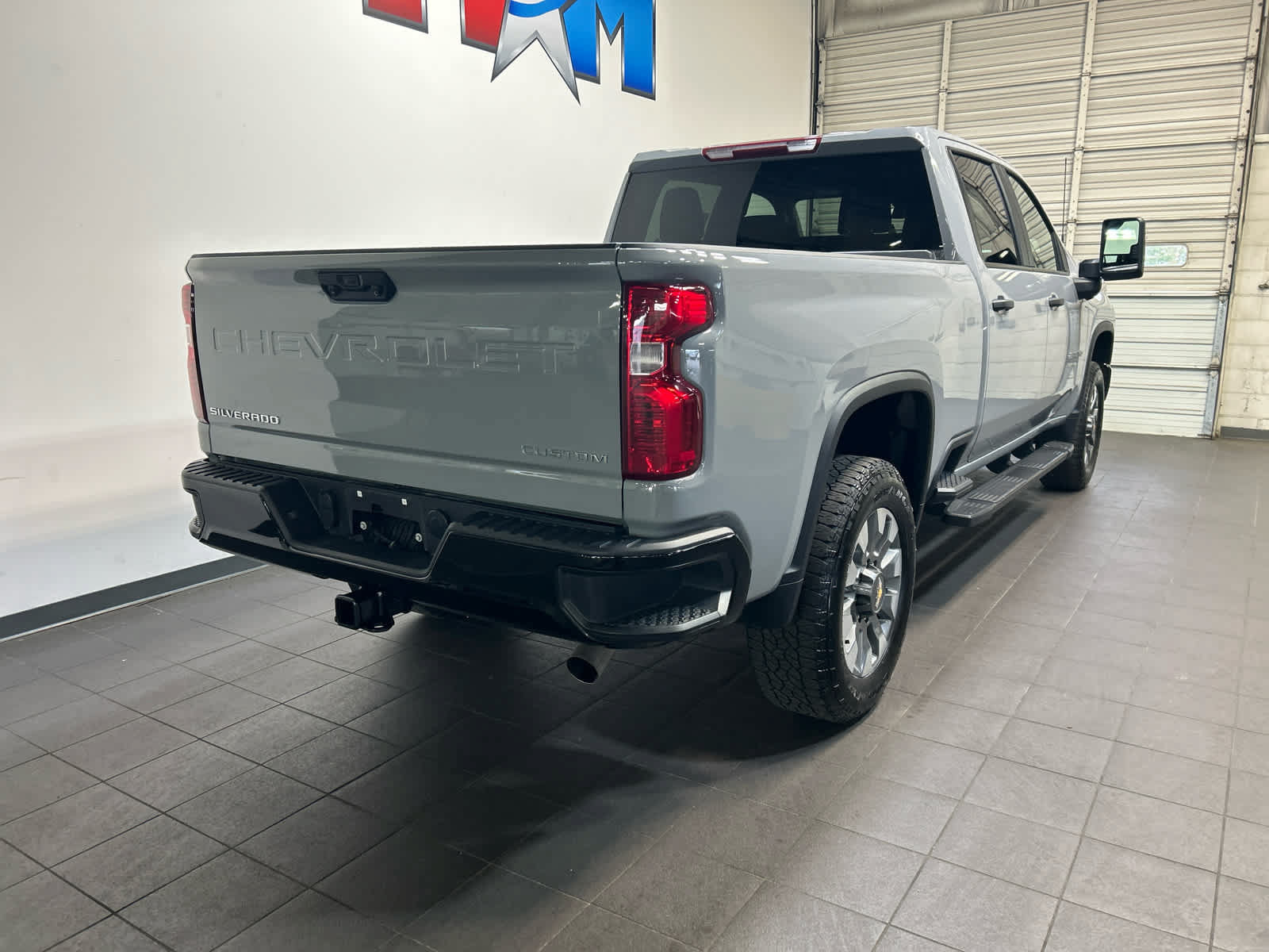 Used 2024 Chevrolet Silverado 2500 Custom w/ Custom Convenience Package AWD/4WD image 3