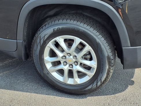 Used 2019 Chevrolet Traverse LT FWD image 27