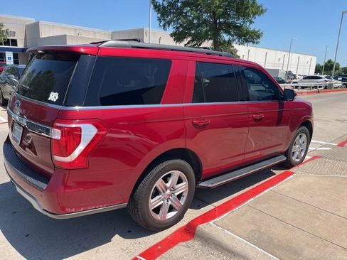 Used 2018 Ford Expedition XLT w/ Equipment Group 202A RWD image 5