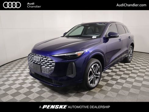 Used 2025 Audi Q5 Premium w/ Premium Plus AWD/4WD image 1