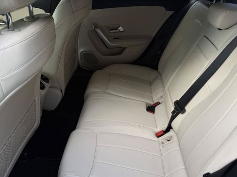 Used 2019 Mercedes-Benz A 220 4MATIC image 31
