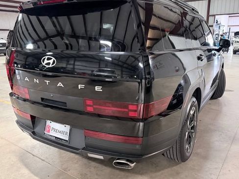 Used 2026 Hyundai Santa Fe SEL FWD image 2