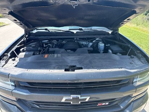 Used 2018 Chevrolet Silverado 1500 LT w/ All Star Edition AWD/4WD image 10