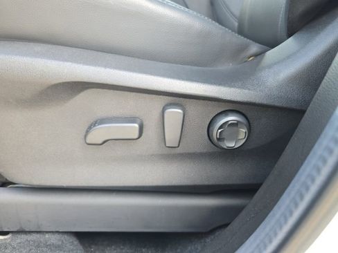 Used 2025 Subaru Ascent Bronze Edition w/ Onyx Package image 16