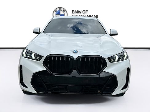 Certified 2025 BMW X6 xDrive40i w/ Parking Assistance Package image 2