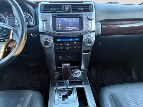 Used 2015 Toyota 4Runner Limited image 11