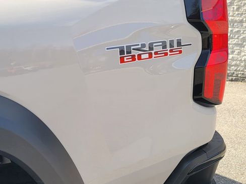 New 2026 Chevrolet Colorado Trail Boss AWD/4WD image 6