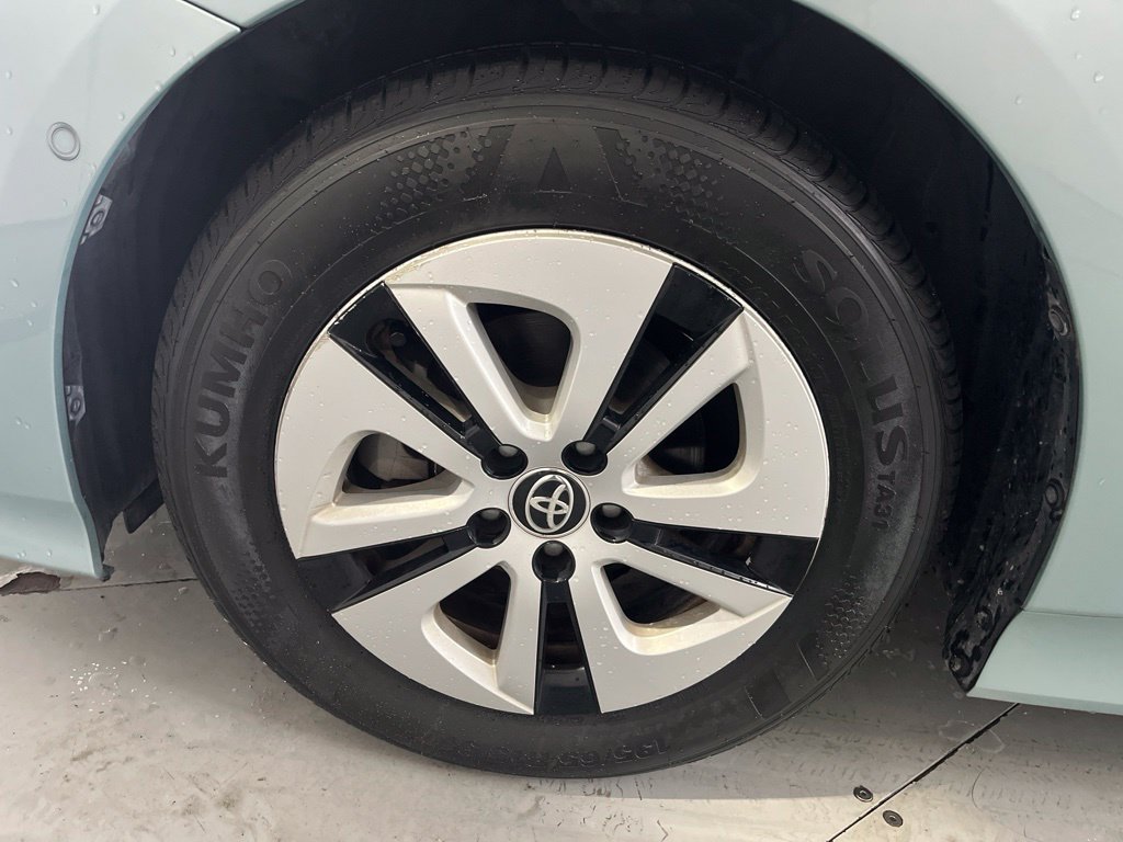 Used 2018 Toyota Prius Two w/ Prius Two Safety Plus Package FWD image 15