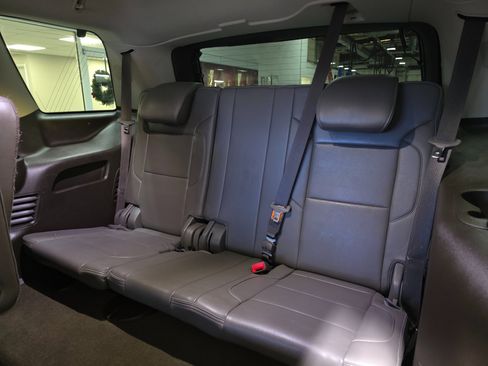 Used 2017 GMC Yukon Denali w/ Open Road Package image 18