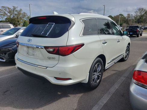 Used 2019 INFINITI QX60 Luxe w/ Essential Package image 8