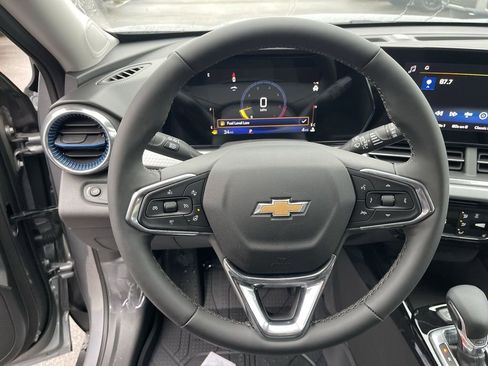 New 2026 Chevrolet Trax LT w/ Driver Confidence Package image 14