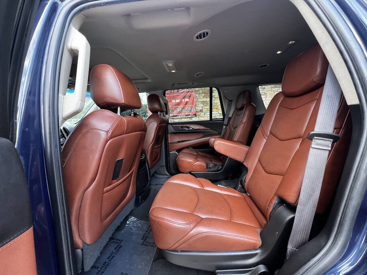 Used 2017 Cadillac Escalade Luxury w/ LPO, Radiant Package AWD/4WD image 16