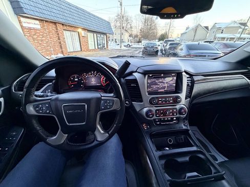 Used 2016 GMC Yukon XL Denali w/ Open Road Package image 4