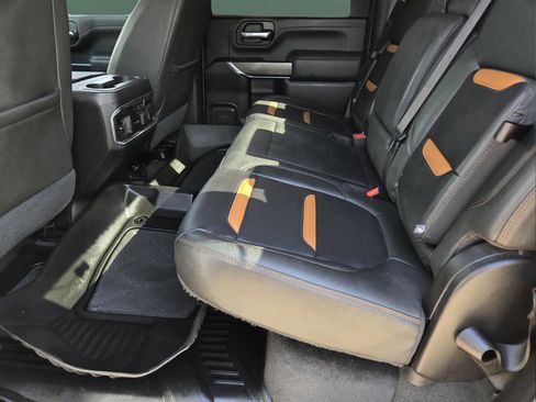 Used 2023 GMC Sierra 2500 AT4 AWD/4WD image 22