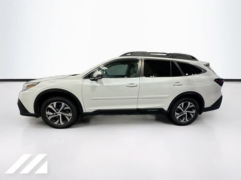 Used 2022 Subaru Outback Limited AWD/4WD image 7