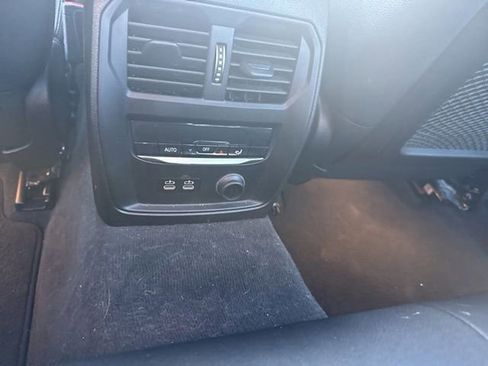 Used 2019 BMW 330i xDrive Sedan w/ Convenience Package image 18