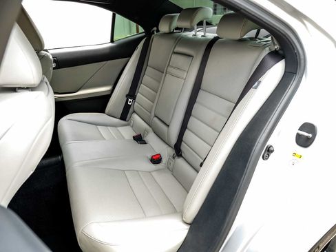 Used 2014 Lexus IS 250 w/ F-Sport Package RWD image 38