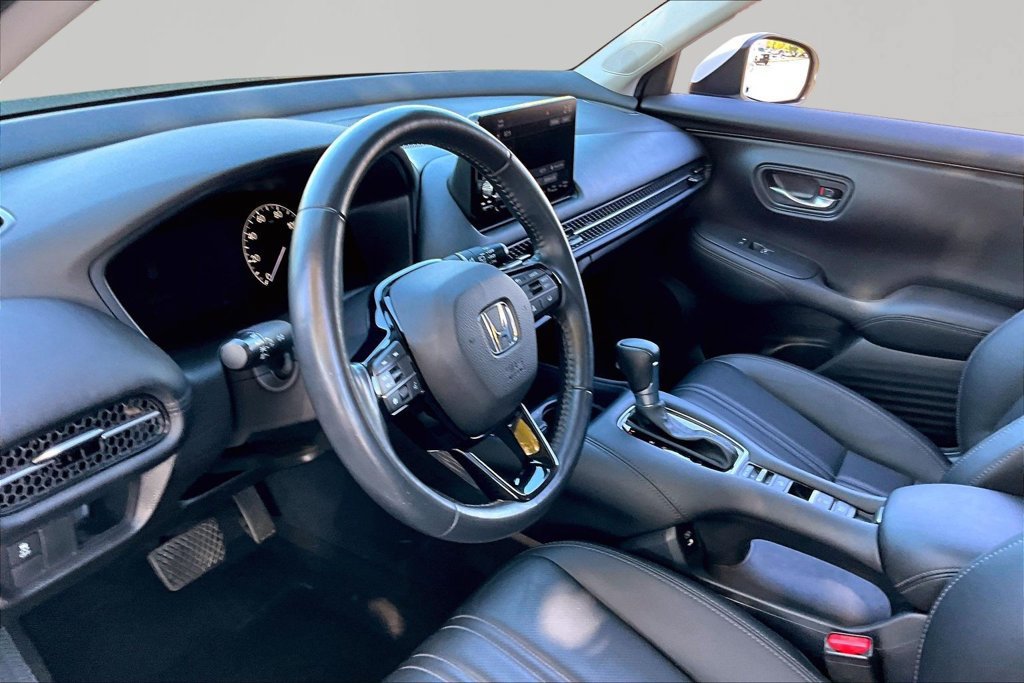 Used 2025 Honda HR-V EX-L image 12