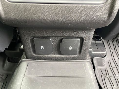 Used 2025 Lincoln Corsair Reserve AWD/4WD image 27