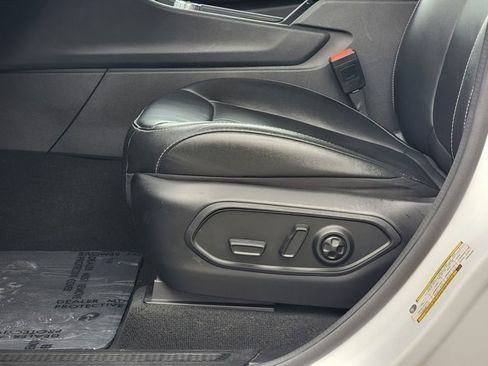 Used 2024 Jeep Grand Cherokee L Limited w/ Luxury Tech Group II image 19