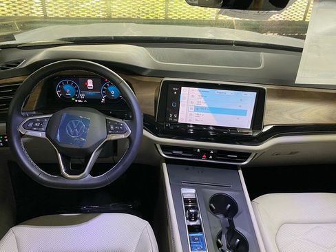 New 2026 Volkswagen Atlas SE image 7