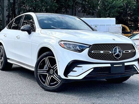 Used 2024 Mercedes-Benz GLC 300 4MATIC w/ AMG Line image 1