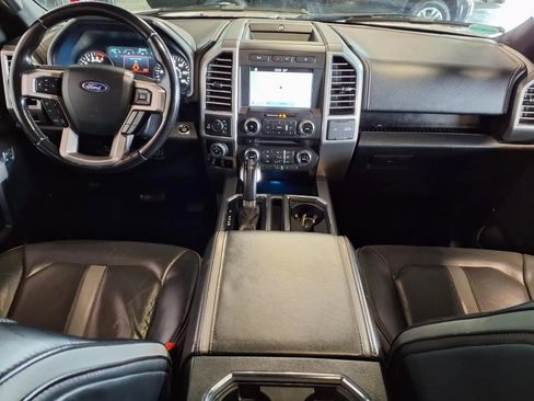 Used 2018 Ford F150 Platinum w/ Equipment Group 701A Luxury image 15