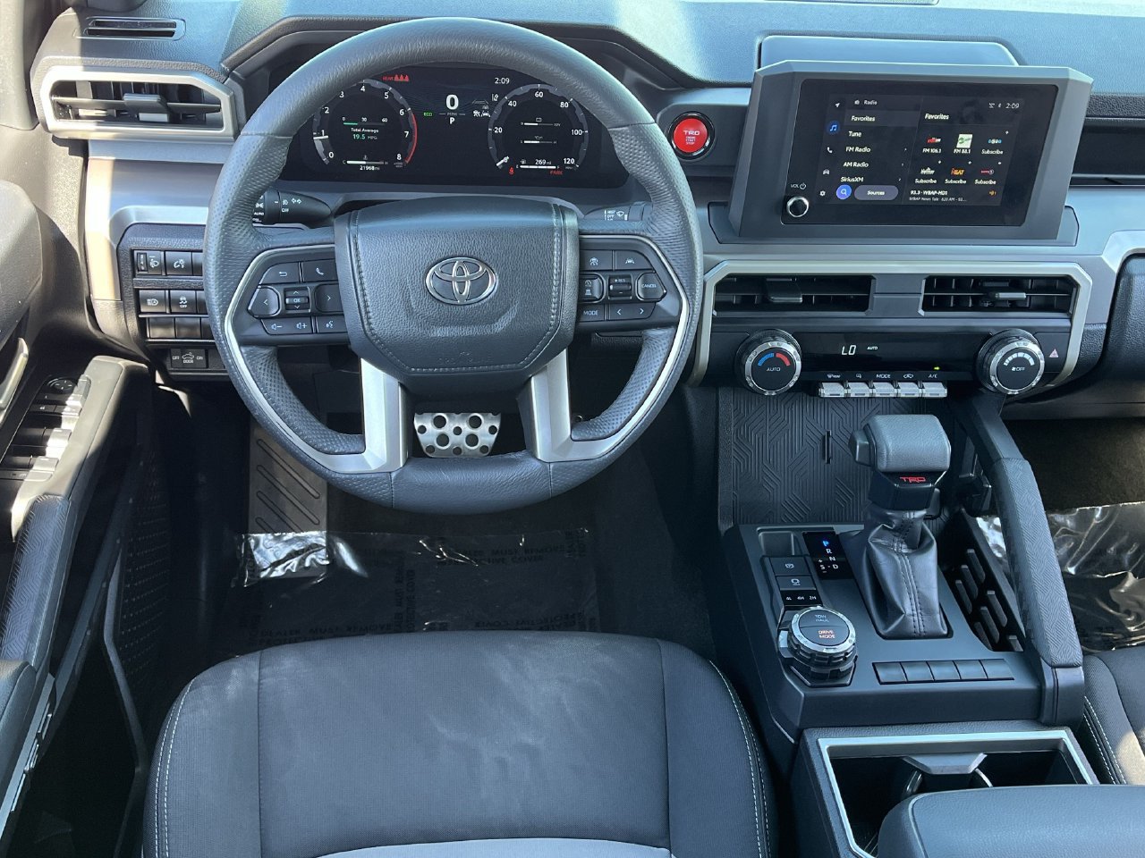Used 2024 Toyota Tacoma TRD Sport AWD/4WD image 10