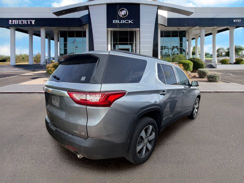 Used 2021 Chevrolet Traverse LT w/ LT Premium Package AWD/4WD image 2