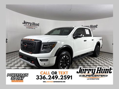 Used 2020 Nissan Titan PRO-4X w/ Pro-4x Convenience Package AWD/4WD image 1