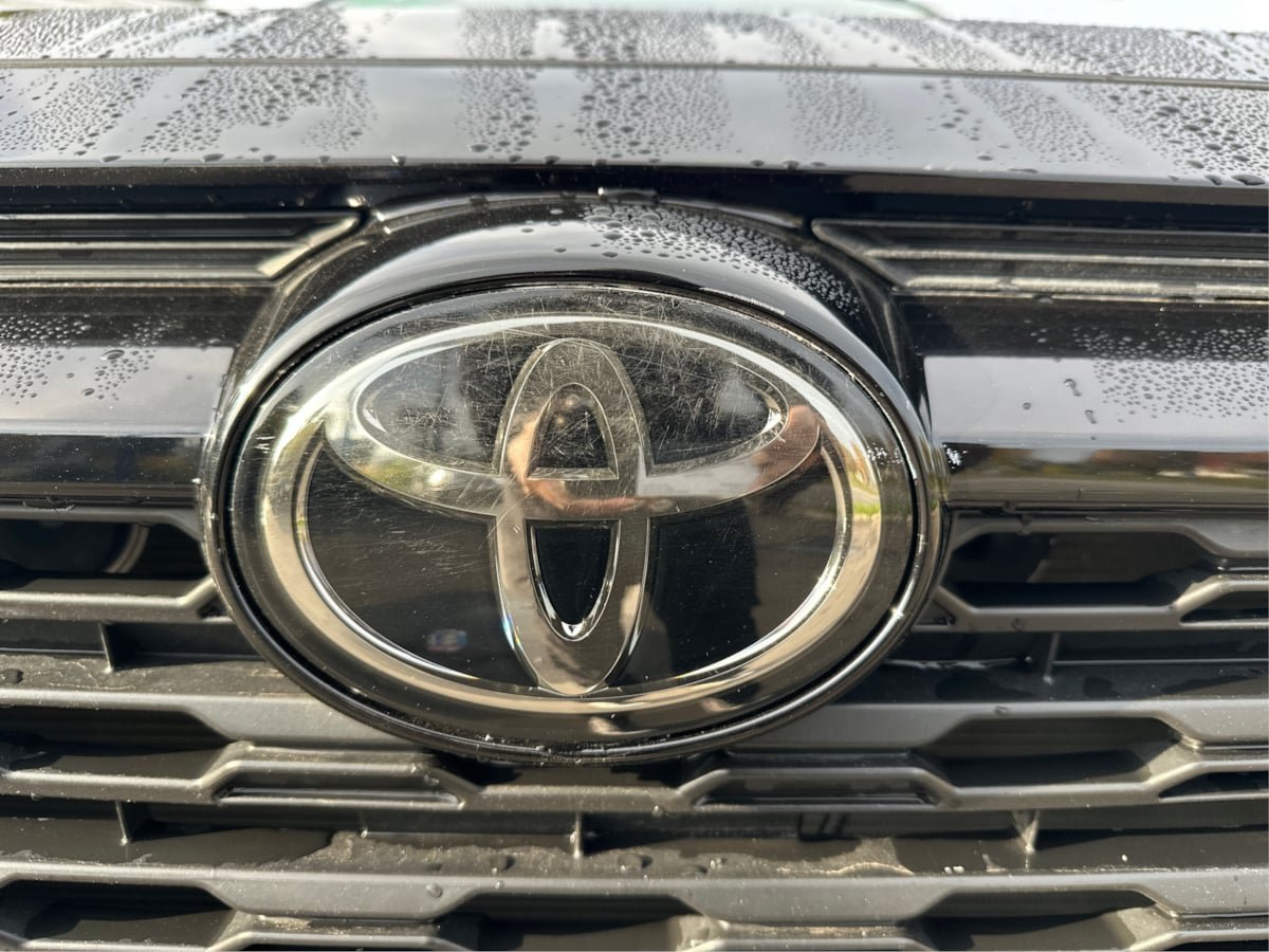 Used 2021 Toyota RAV4 LE AWD/4WD image 23