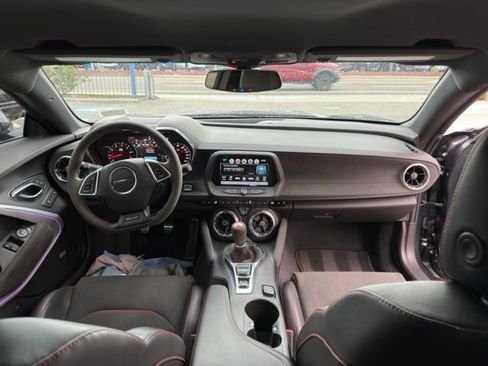 Used 2018 Chevrolet Camaro ZL1 RWD image 10
