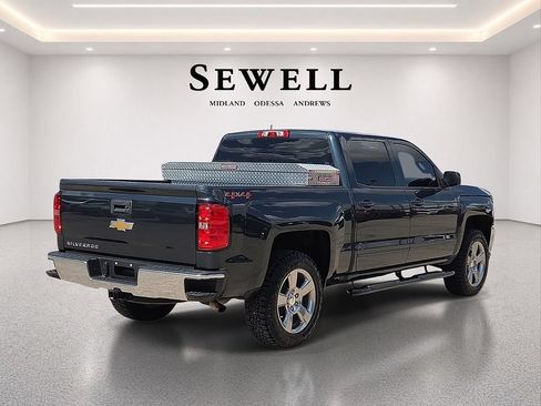 Used 2018 Chevrolet Silverado 1500 LT w/ Texas Edition AWD/4WD image 4